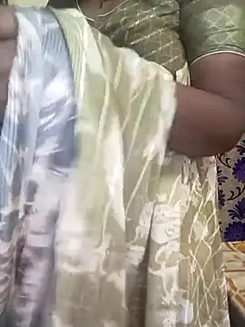 Snapshot of Mee_harini-telugupilla chatting on 02-15-26, 07:51 Mee harini-telugupilla online show from 02-15-26, 07:51