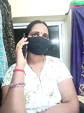 Snapshot of Mee_harini-telugupilla chatting on 02-16-26, 04:58 Mee harini-telugupilla online show from 02-16-26, 04:58