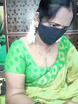 Snapshot of Mee_harini-telugupilla chatting on 07-01-26, 07:02 Mee harini-telugupilla online show from 07-01-26, 07:02