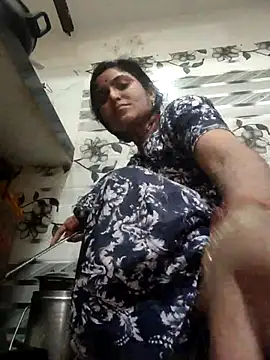 LUCKY cut online show from 03-17-26, 02:49