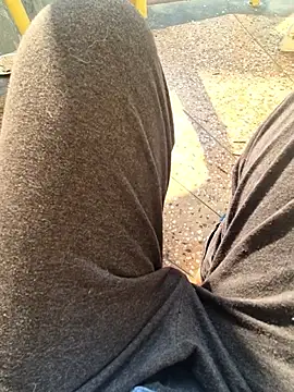 kkkk1882 online show from 10-11-25, 03:28