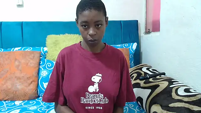 SweetSlenderChoc online show from 04-24-26, 05:59