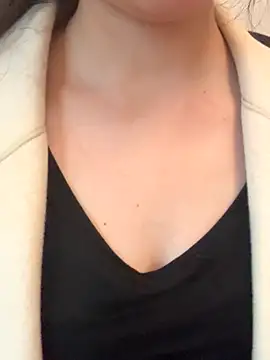 Snapshot of baobao20242025 chatting on 12-15-25, 08:51 baobao20242025 online show from 12-15-25, 08:51