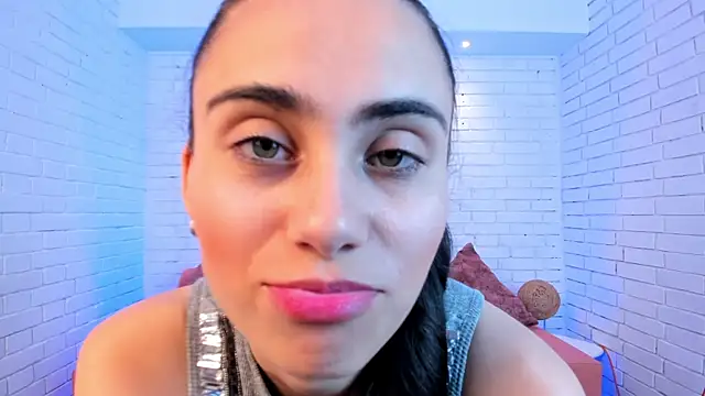 sofiapalacioss online show from 09-13-25, 05:02