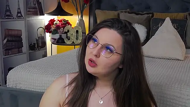 Snapshot of Mia_Swano chatting on 01-11-26, 01:32 Mia Swano online show from 01-11-26, 01:32