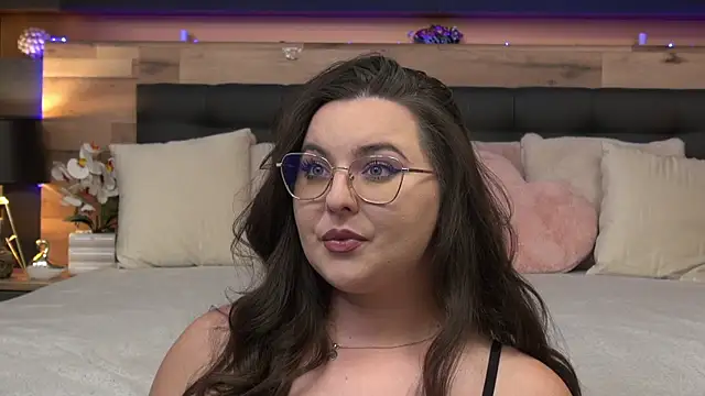 Snapshot of Mia_Swano chatting on 07-28-26, 10:09 Mia Swano online show from 07-28-26, 10:09