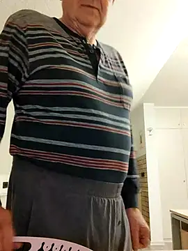 Oldmenhot66 online show from 04-19-26, 03:28