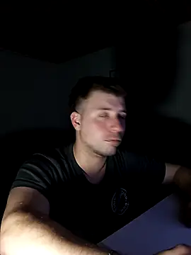 ferrari1996 online show from 09-15-25, 04:01