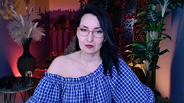 Snapshot of UnaTerra chatting on 03-01-26, 09:22 UnaTerra online show from 03-01-26, 09:22