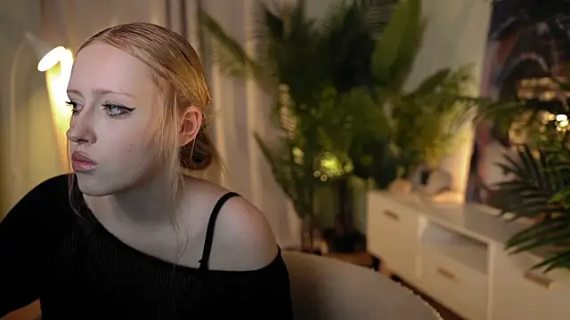 rosy petal online show from 09-08-25, 08:19