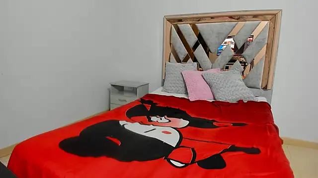 CataleyaAmaya online show from 12-05-25, 12:14