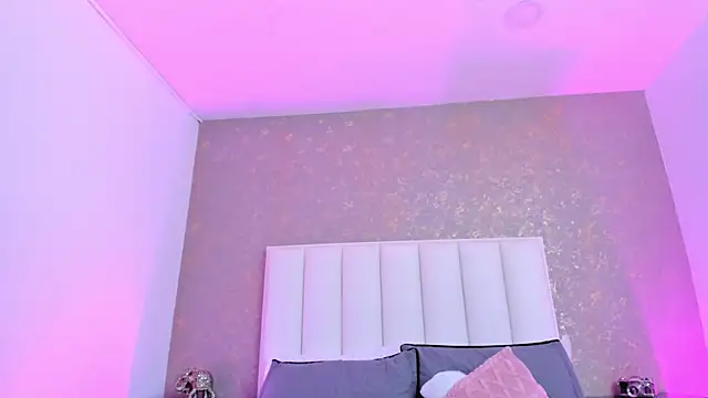 KaylieBrooks online show from 04-21-26, 01:42