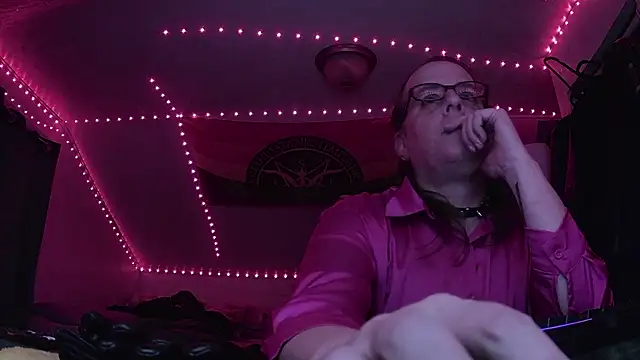 Snapshot of DivineDiana78 chatting on 01-10-26, 08:38 DivineDiana78 online show from 01-10-26, 08:38