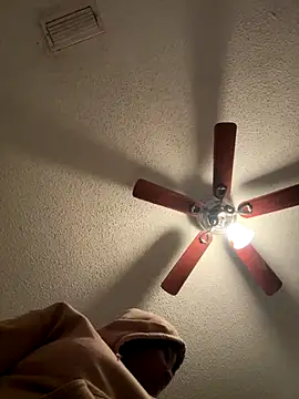 luvluvbubblesxo online show from 12-14-25, 12:05