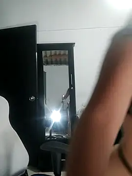 Snapshot of karly_hot_ chatting on 09-18-25, 02:02 karly hot online show from 09-18-25, 02:02