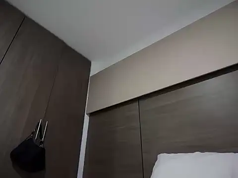 Liiz 01 online show from 10-13-25, 12:21