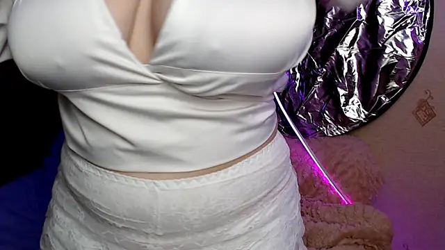 MillyBoo0 online show from 12-03-25, 05:22