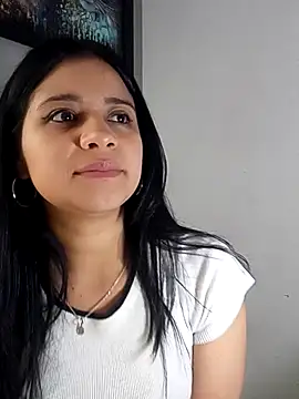 ValerieLove  online show from 10-01-25, 07:20