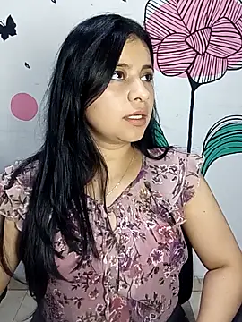 ValerieLove  online show from 10-10-25, 08:52