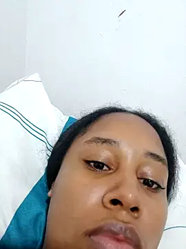 Snapshot of MoniqueMulberry chatting on 09-22-25, 03:08 MoniqueMulberry online show from 09-22-25, 03:08