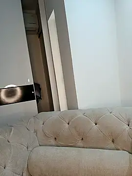 Snapshot of MoniqueMulberry chatting on 12-13-25, 08:04 MoniqueMulberry online show from 12-13-25, 08:04