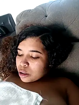 Snapshot of MadissonRizz chatting on 12-13-25, 07:53 MadissonRizz online show from 12-13-25, 07:53