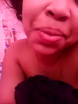 Snapshot of MadissonRizz chatting on 12-14-25, 05:07 MadissonRizz online show from 12-14-25, 05:07