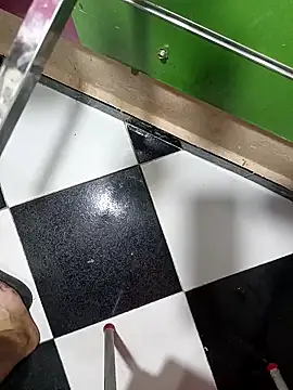 Snapshot of anis3g4 chatting on 10-13-25, 11:05 anis3g4 online show from 10-13-25, 11:05