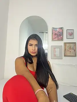 Snapshot of Paulaboterom chatting on 06-19-26, 04:44 Paulaboterom online show from 06-19-26, 04:44