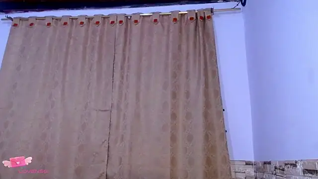 DaraKat18 online show from 11-13-25, 10:08