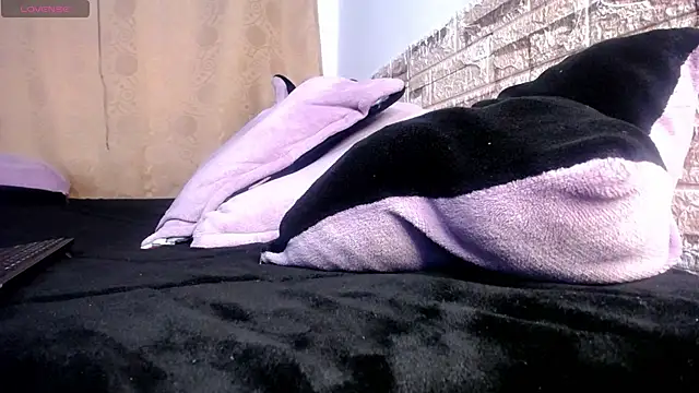 DaraKat18 online show from 04-16-26, 10:34