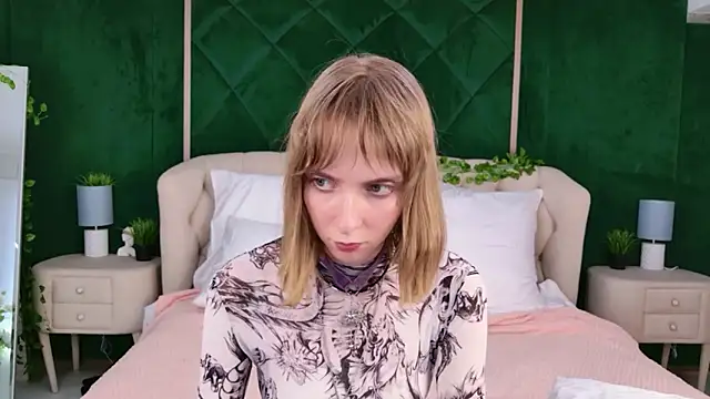 Beverly Gomes online show from 12-05-25, 03:52