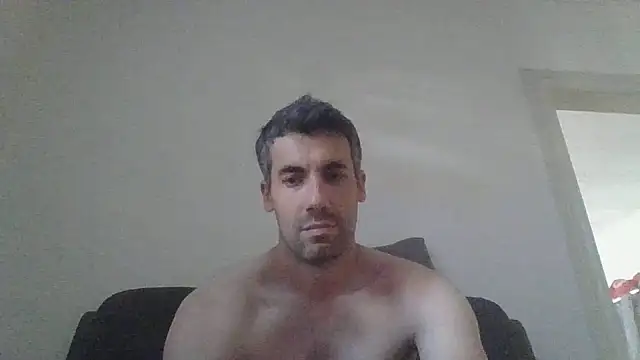 JulioIsHere4you online show from 05-24-26, 09:47