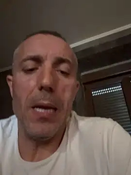 ruberofre online show from 10-16-25, 01:45