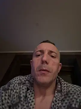 ruberofre online show from 12-21-25, 02:19