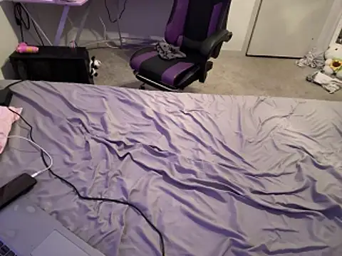 LaylaKutiex online show from 04-21-26, 12:34