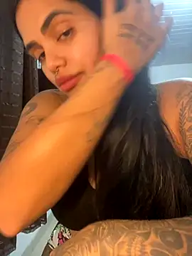 Snapshot of danilyns chatting on 10-04-25, 10:08 danilyns online show from 10-04-25, 10:08