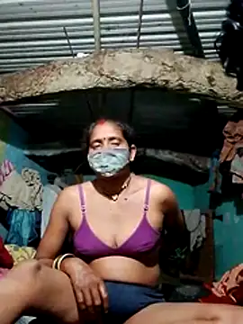 CUTE-004 online show from 10-26-25, 03:18