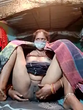 CUTE-004 online show from 12-21-25, 06:04