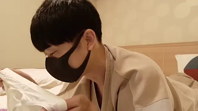 Snapshot of shin_brief chatting on 09-17-25, 01:13 shin brief online show from 09-17-25, 01:13