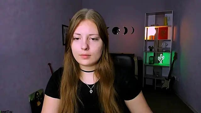 melani bumm online show from 11-22-25, 10:47