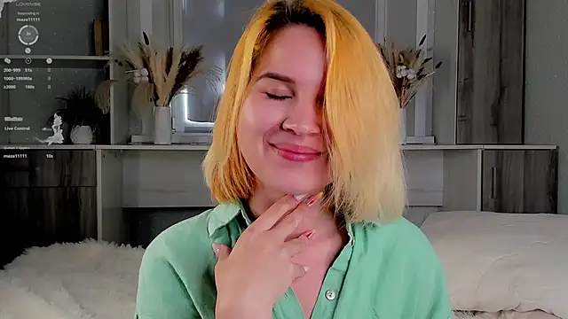 AgnesSonnek online show from 09-12-25, 01:28