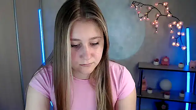 Snapshot of Milka_kamila chatting on 06-03-26, 02:33 Milka kamila online show from 06-03-26, 02:33