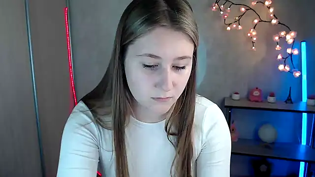 Snapshot of Milka_kamila chatting on 06-08-26, 11:54 Milka kamila online show from 06-08-26, 11:54