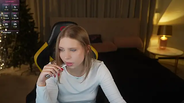 Tiana Princesss online show from 12-22-25, 07:55