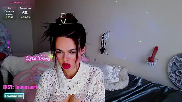 Gia Vibey online show from 05-28-26, 02:36