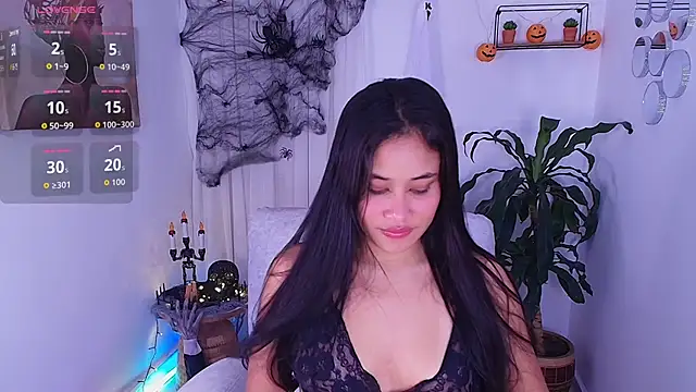 Snapshot of AlisxxnFx chatting on 10-13-25, 11:32 AlisxxnFx online show from 10-13-25, 11:32