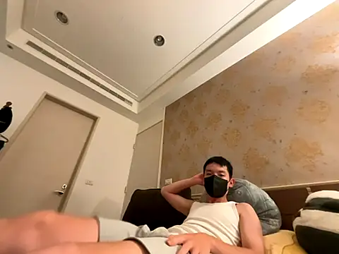 kaikai1335 online show from 10-18-25, 07:31