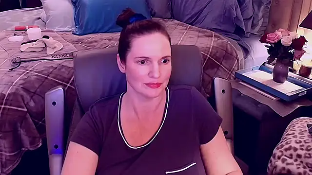 ninajaymes online show from 02-04-25, 01:45