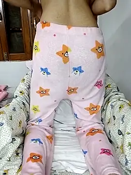 miss raavy online show from 02-19-26, 09:38